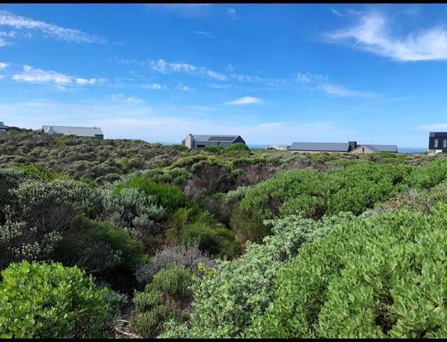 LAND FOR SALE IN ROMANSBAAI ESTATE